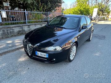 Alfa 147   UNICO PROPIETARIO
