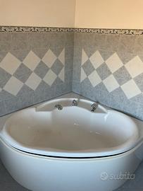 Vasca da bagno angolare