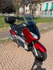 Yamaha Xmax 250