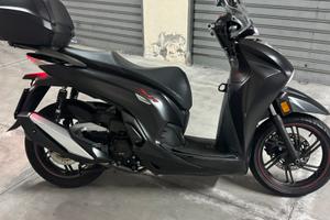 Sh 350 sport 2023 appena spesi 600€ gomme tagliand