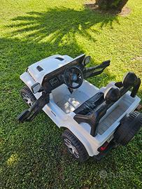 Jeep Wrangler Rubicon elettrica 12V per bambini 