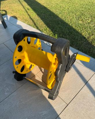Avvolgitubo da giardino per canna del acqua