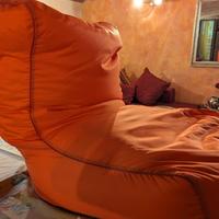 Pouf poltrona arancione
