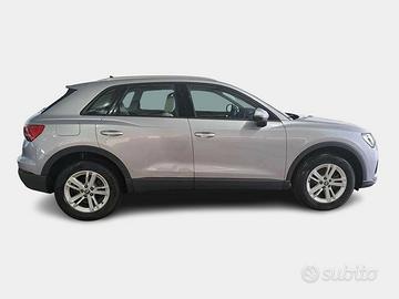 AUDI Q3 40 TDI quattro S tronic Business