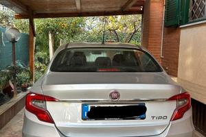 Fiat Tipo 4p 1.4 GPL