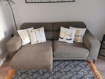 Divano moderno marca Felis 