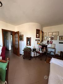 Villetta unifamiliare libera su tre lati