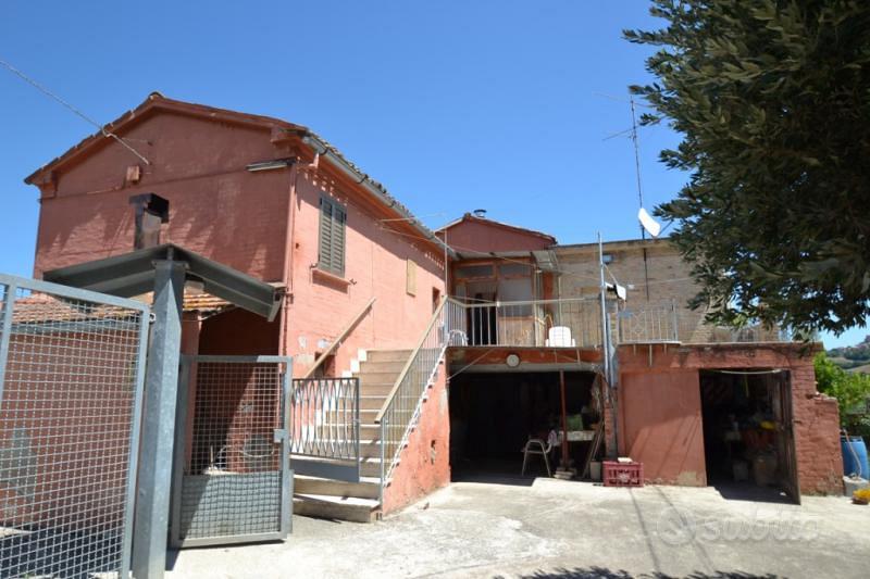 Land, 350 m²