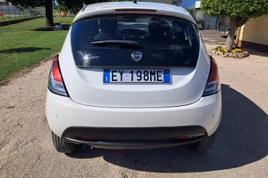 Lancia Y metano