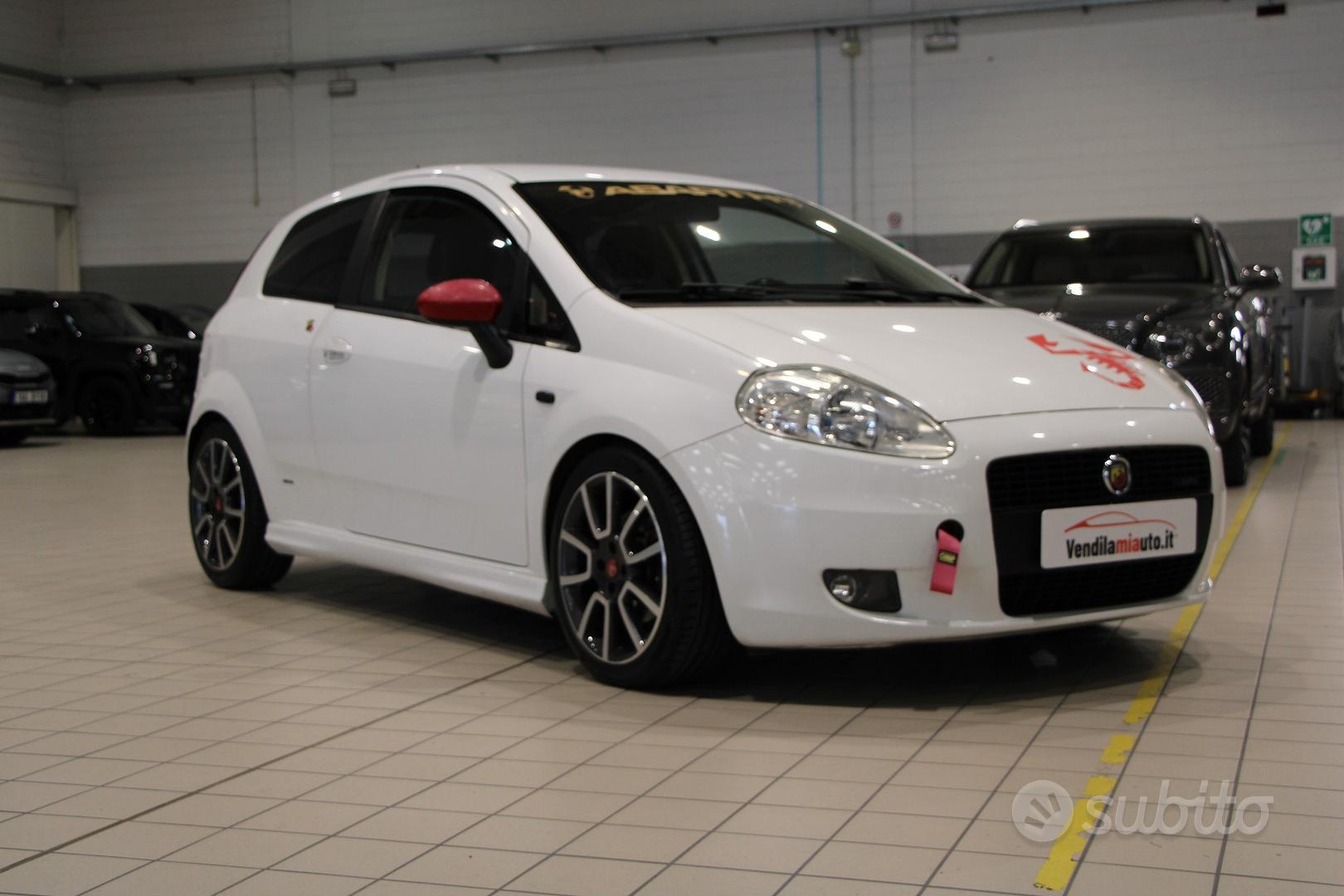 Fiat Grande Punto 2009 photo 2