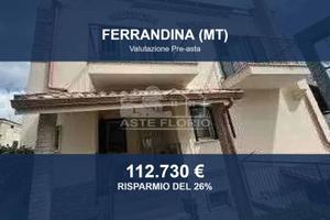 Immobile in asta di 143 m² con più di 5 locali a F