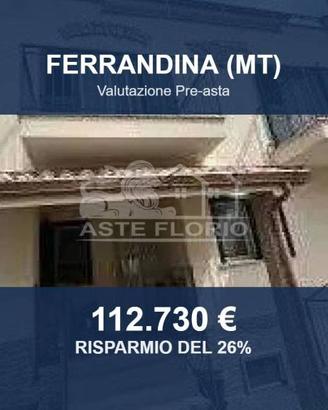 Immobile in asta di 143 m² con più di 5 locali a F