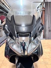 Suzuki Burgman 650 executive