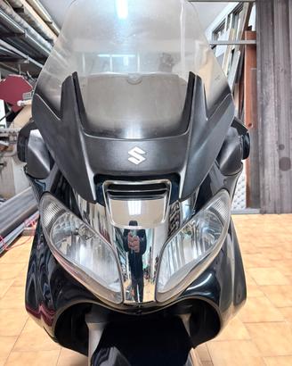 Suzuki Burgman 650 executive