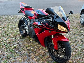 CBR 1000RR Fireblade 2007 - Km8000