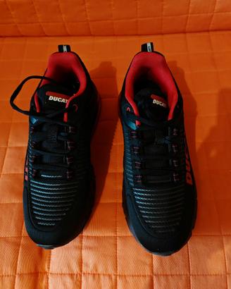Sneakers Ducati nere da palestra Nimble suola aria