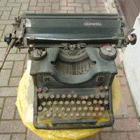 Macchina da scrivere Olivetti M 40