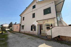 PORZIONE DI BIFAMILIARE A CERVIA
