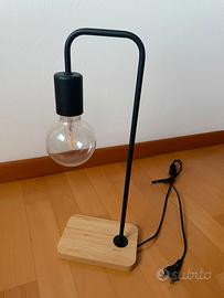 Lampade abat-jour Ikea nere e legno