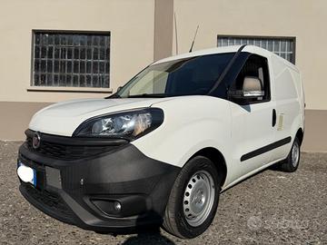 FIAT Doblo 3 POSTI Doblò 1.3 MJT 95 CV PC-TN Car