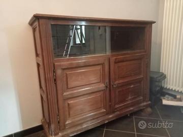 Mobile in legno con vetrinetta