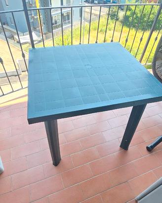 Tavolo da Giardino / Balcone in Plastica – Ottime