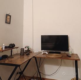 Scrivania angolare in legno