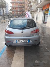 alfa 147 jtd mj16v  distinctive 