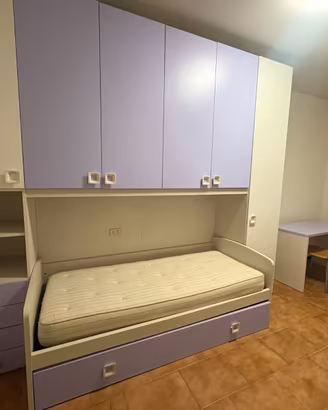 Camera singola con bagno condiviso