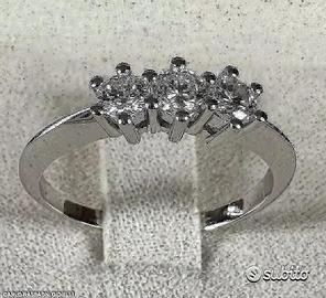 ANELLO TRILOGY ORO 18kt. E DIAMANTI NATURALI 0,52