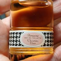 Profumo in miniatura da collezione " Diorissimo"