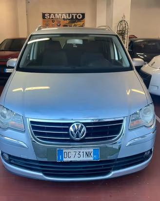 Volkswagen Touran 1.4 16V TSI Highline 7Posti
