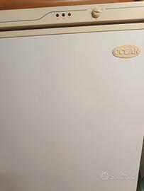 Congelatore verticale a cassetti