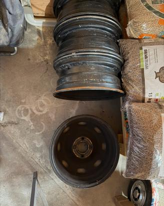 cerci r15. Bolt Pattern (PCD): 4x108 (4x4.25)
