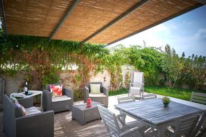 Villa in residence 80 metri dal mare