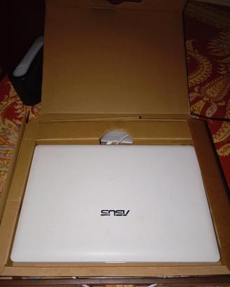 PC portatile Asus e Acer 