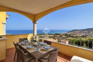 2 LOCALI A CASTELSARDO
