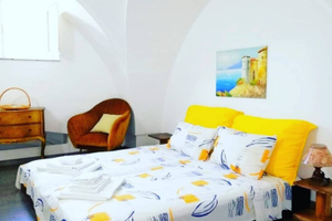 11 posti letto 2 bagni casa x ragazzi a Gallipoli