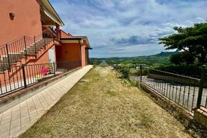 2 LOCALI A POGGIO TORRIANA