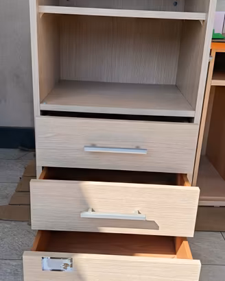 LIBRERIA E SCRIVANIA 
