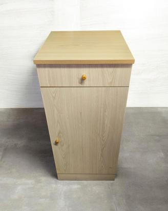 Mobiletto legno chiaro con cassetto e anta