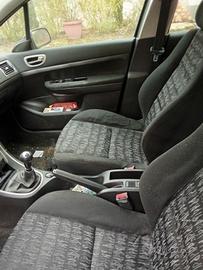 Peugeot 307  revisione e tagliando. turbina nuova