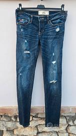Jeans blu strappati Hollister