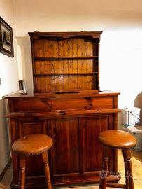 Piano Bar in noce con Bottigliera e 2 Sgabelli