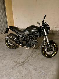 Ducati Monster 695 Dark
