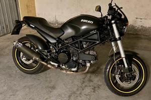 Ducati Monster 695 Dark