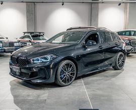 BMW M135 i xDrive*PACC BLACK*19"*RETROCAMERA*Iva 