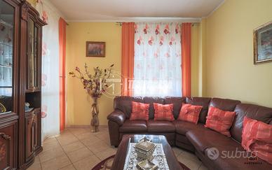 Appartamento Ristrutturato con Garage