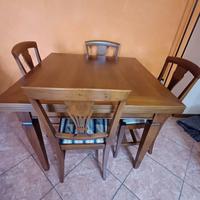 Tavolo e sedie