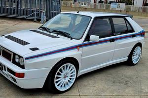Lancia Delta HF Integrale EVO1 MARTINI 5